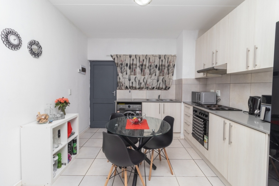 2 Bedroom Property for Sale in Parklands Western Cape